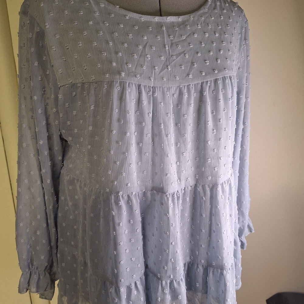Pretty Garden Chic Light Blue Women's Tiered Blouse Size Sm